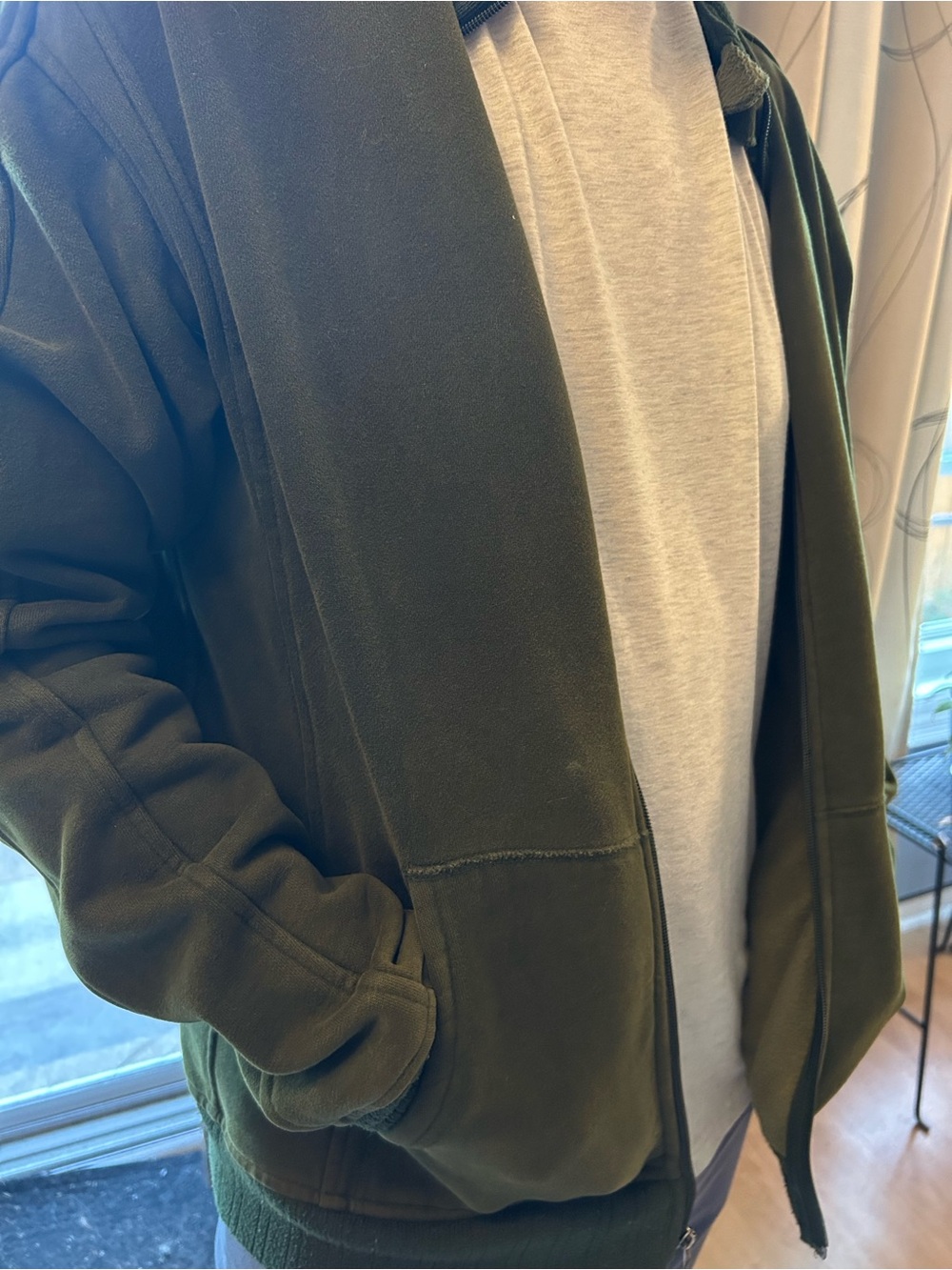 lululemon athletica Men's Olive Zip-Up Hoodie Jacket